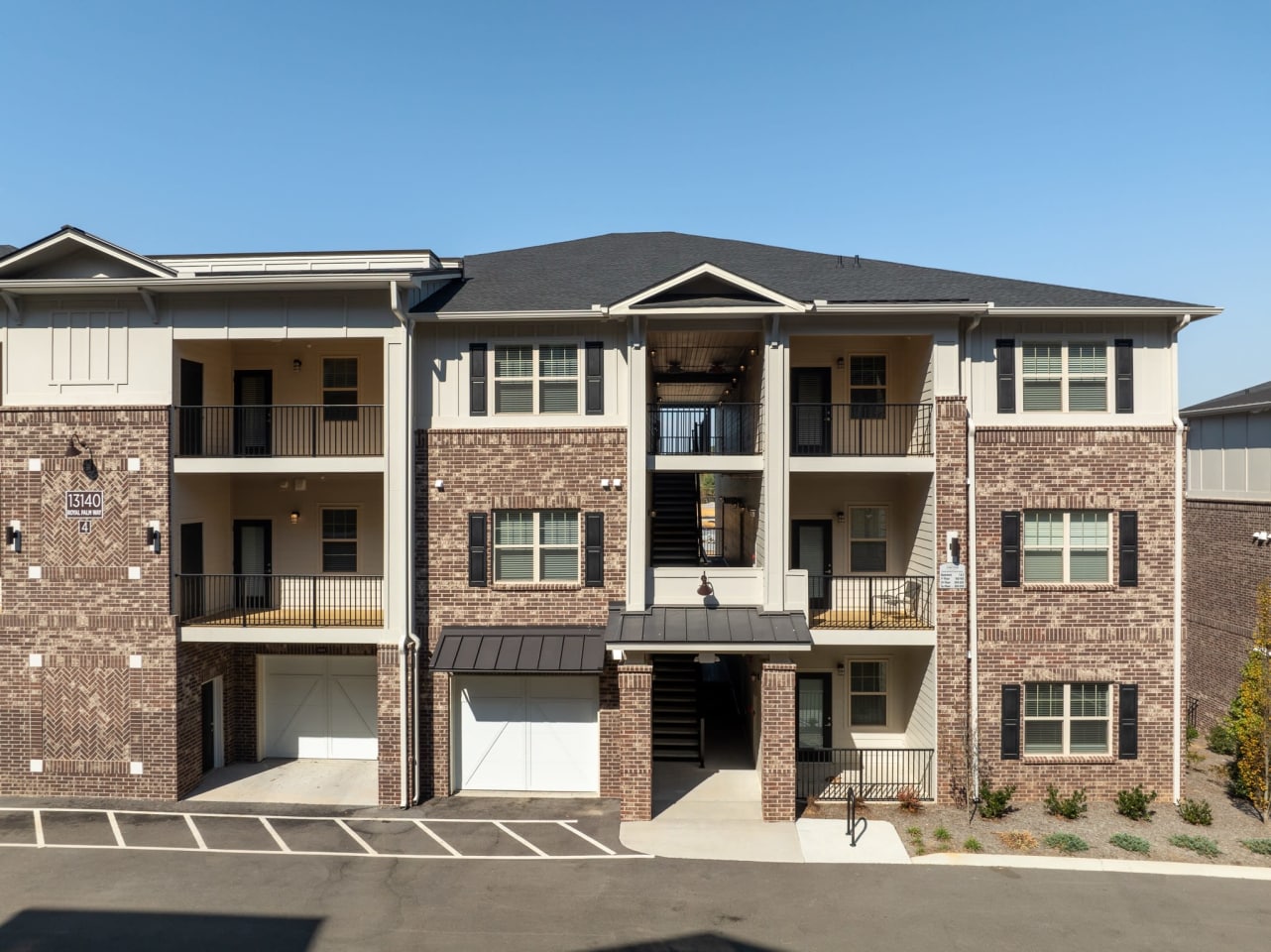 Farragut Junction Apartments Image 35