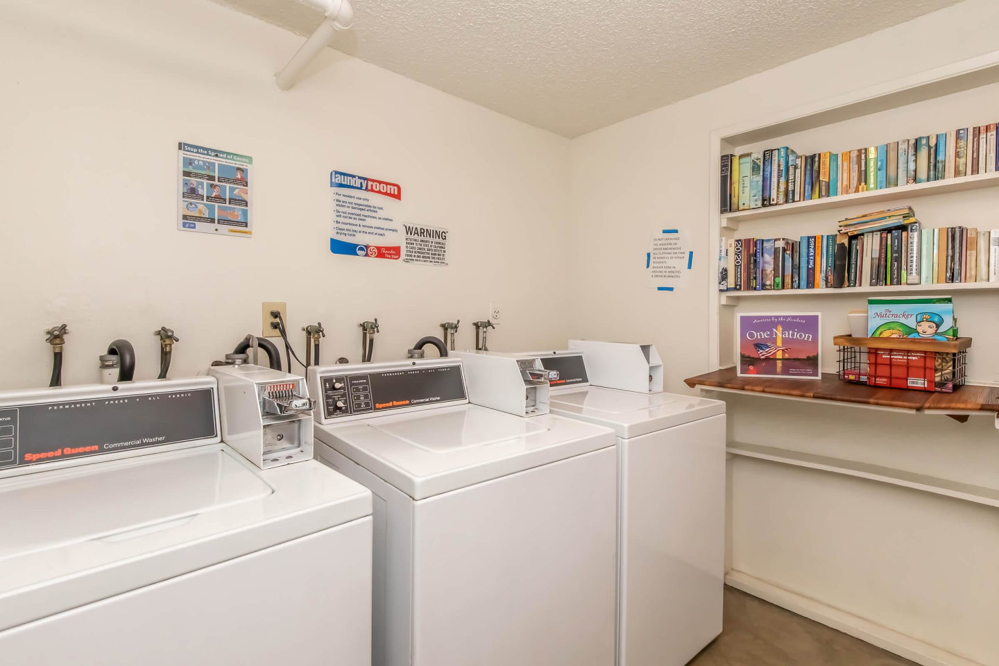 Ocean West Apartments Image 14