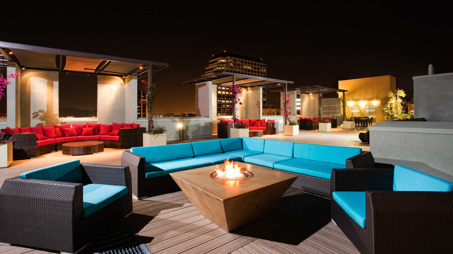 Eleve Lofts and Skydeck Image 21