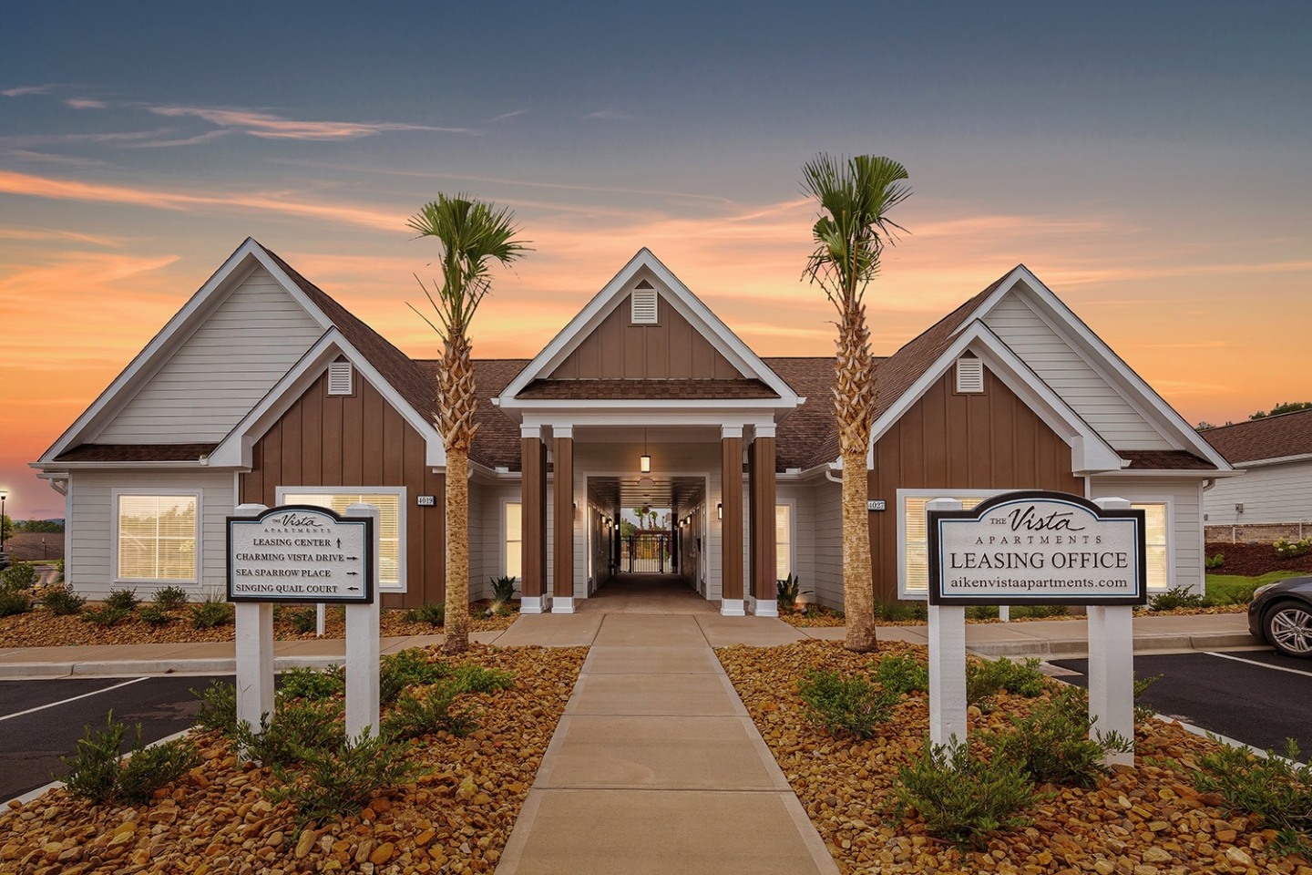 The Vista Apartments and Townhomes Image 1