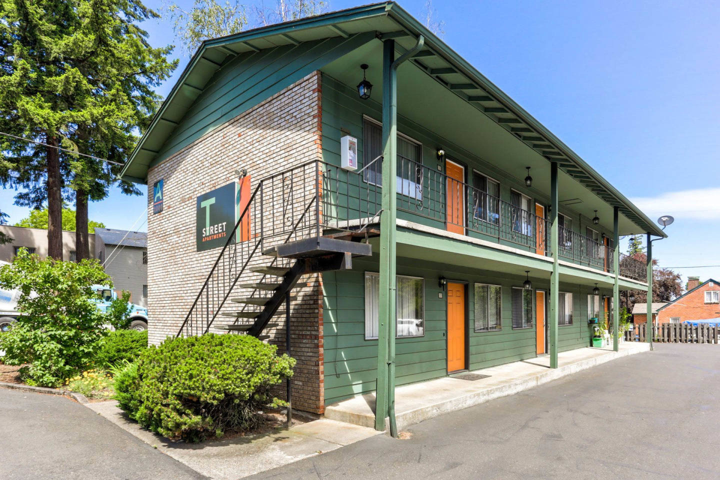 T Street Apartments Image 1