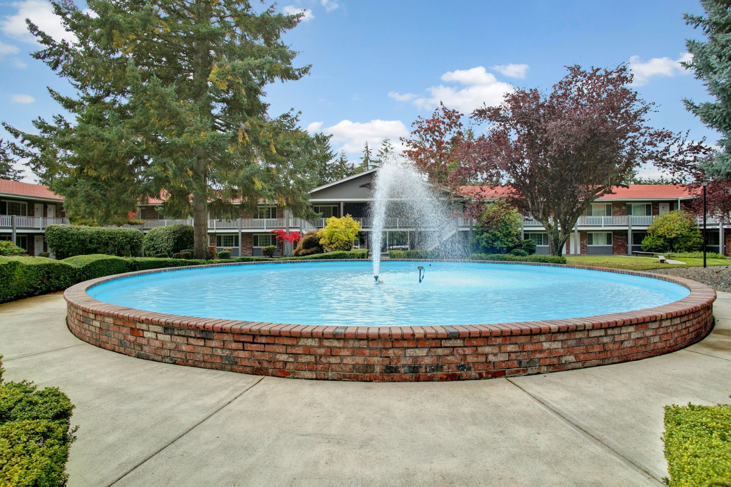 Colonial Square Image 11