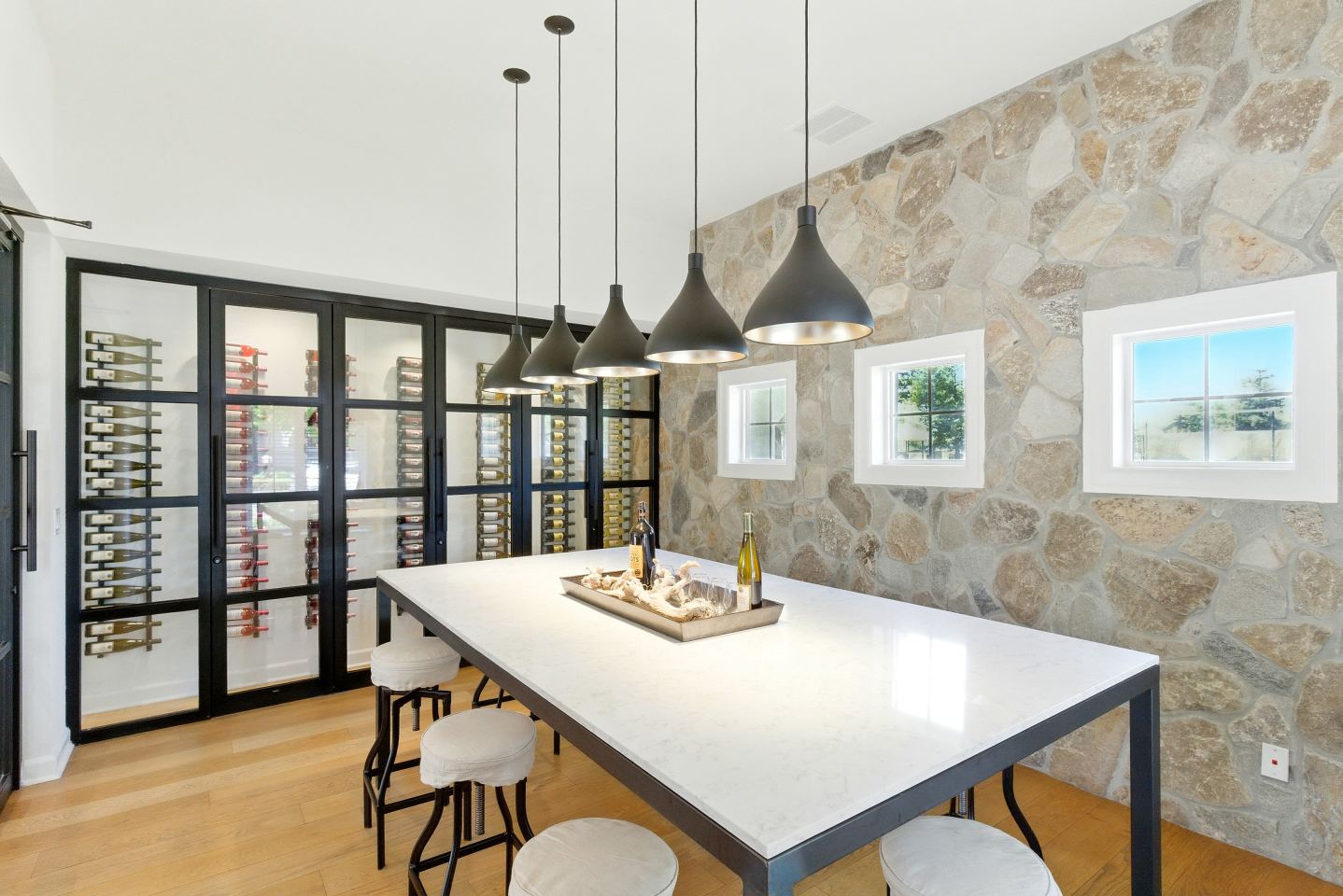 The Grove Luxury Apartments Image 3