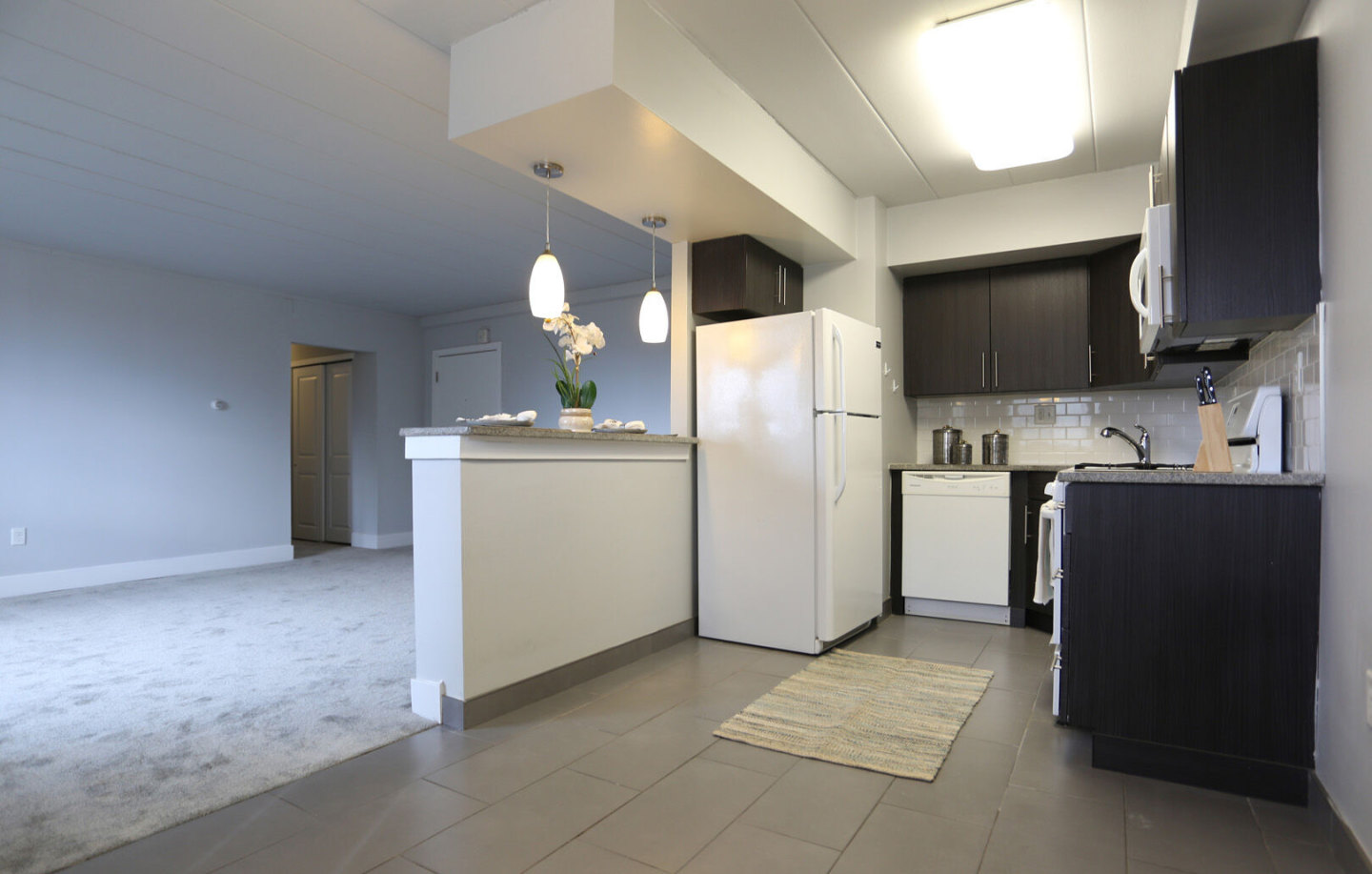 Leverington Court Apartments Image 3