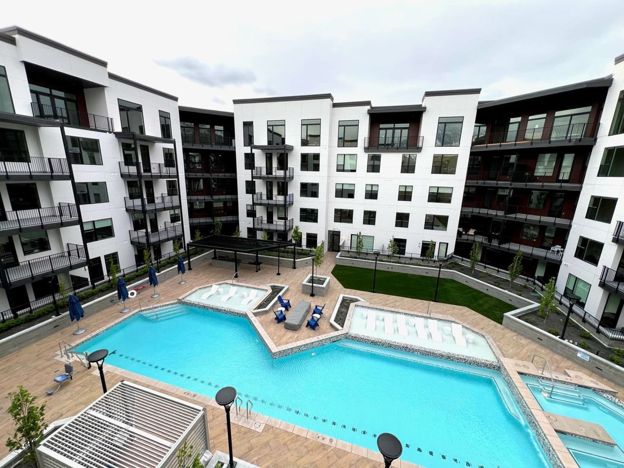 Grandeur at Holladay Hills Image 27