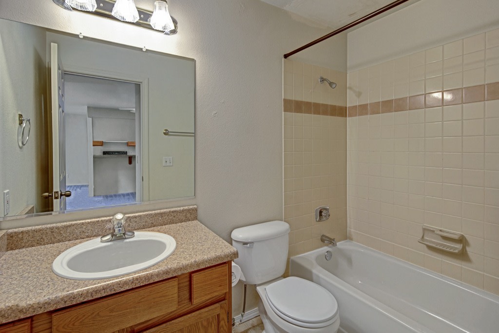 La Maisonnette Apartment Homes Image 15