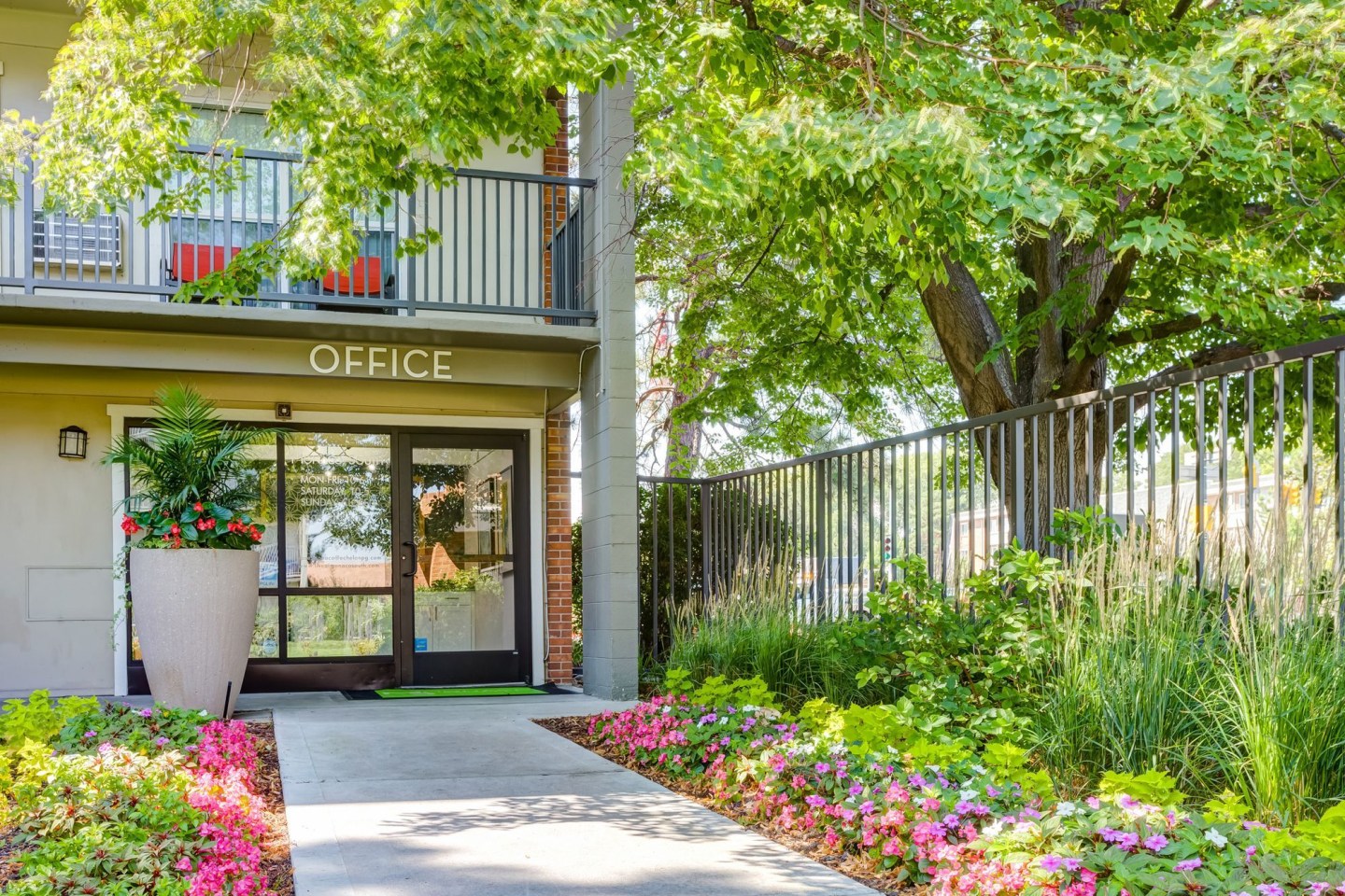 Monaco South Apartments Image 30