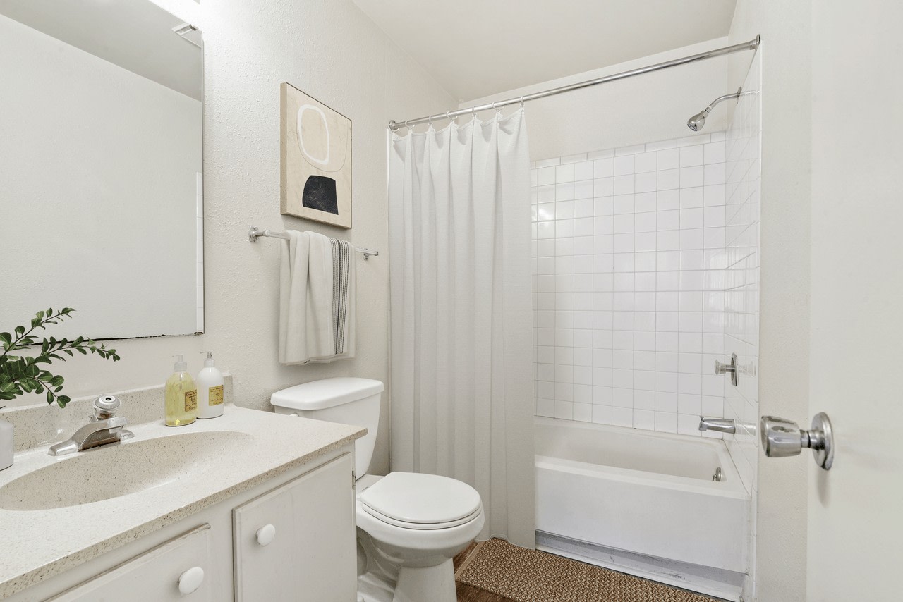 Eastchester Ridge Image 45