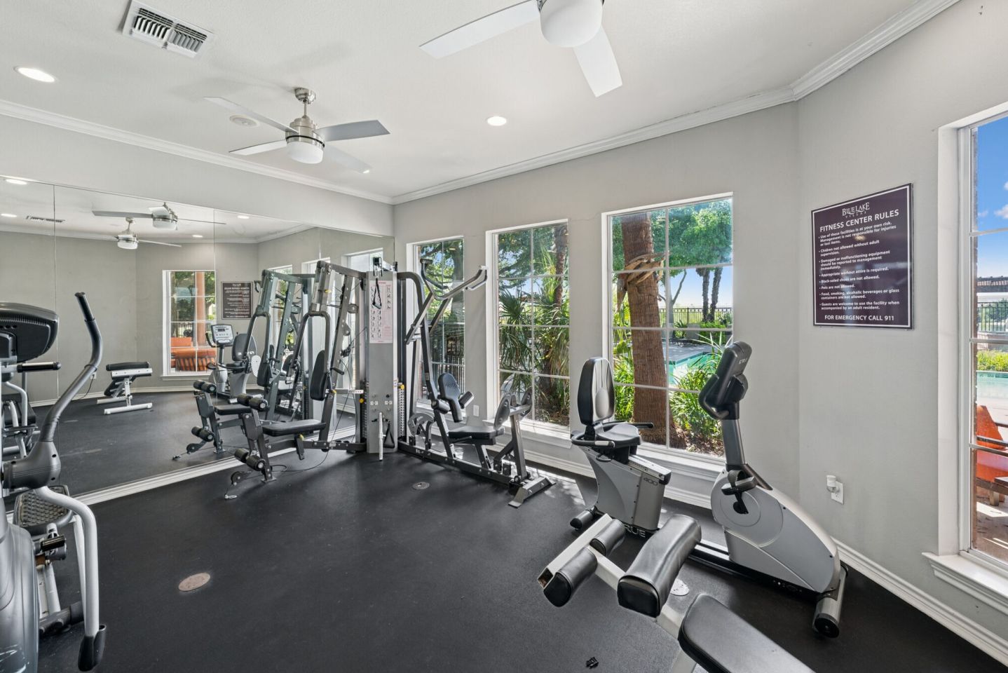 Blue Lake Villas I Image 2