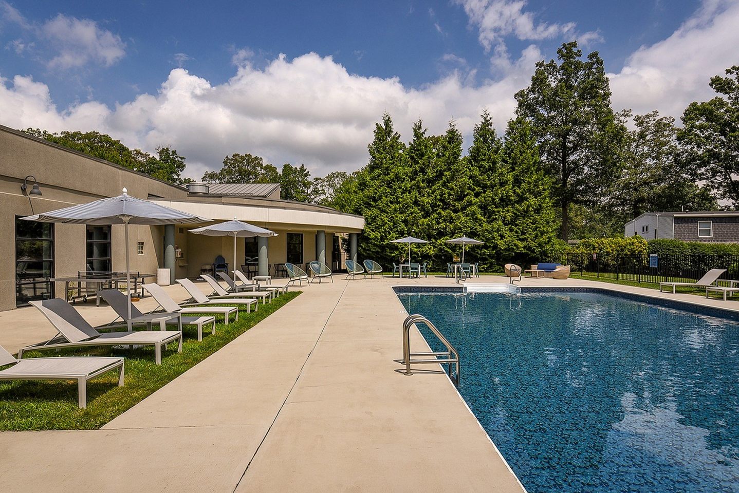 Vairo Village Image 20