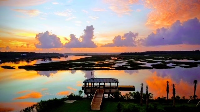 Sweetwater Waterfront Apartment Homes Image 4