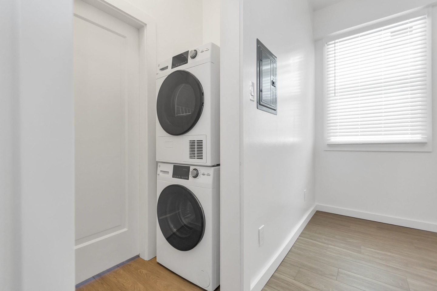 1395 Union Street Image 18