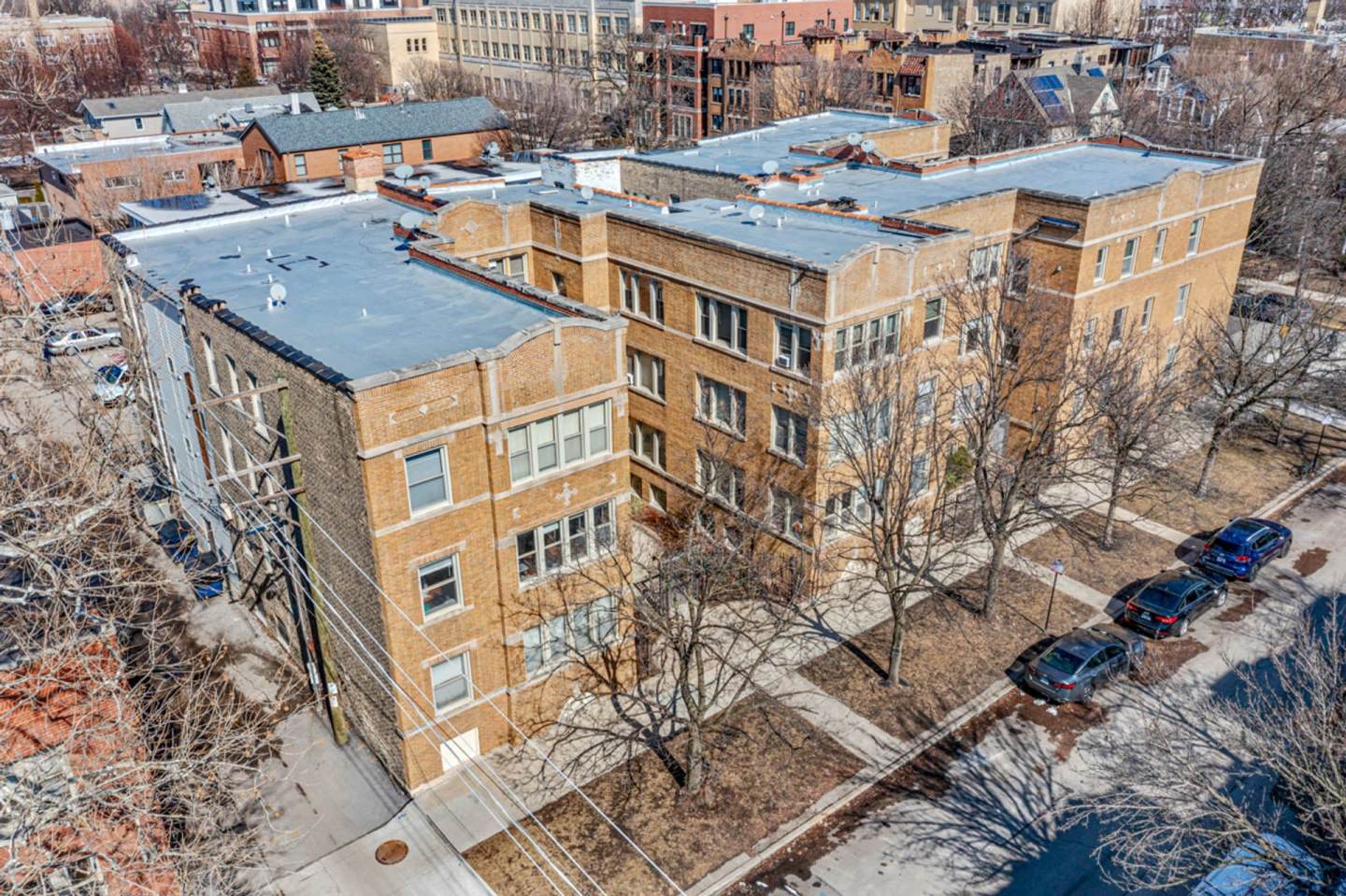 4700 Winchester Apt. Image 2