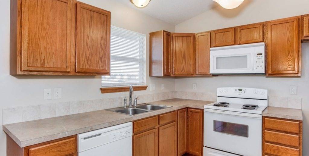Lakeside Townhomes Image 15