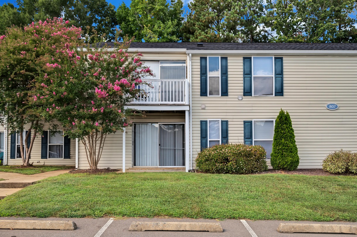 Aston Ridge Apartments Image 2
