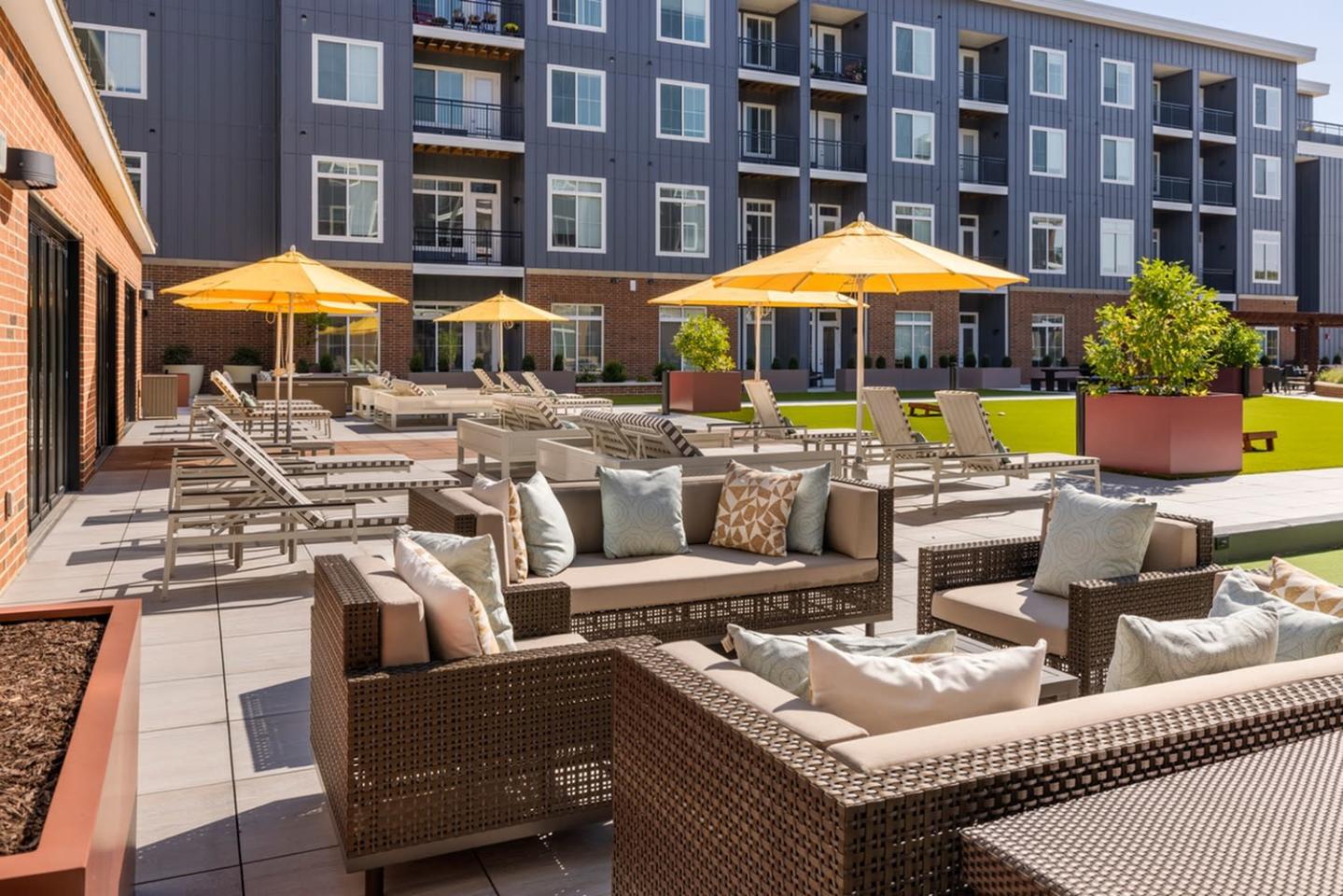 Icon Riverwalk 55+ Active Adult Apartment Homes Image 11