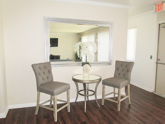 Hillside Village Apartments Image 13