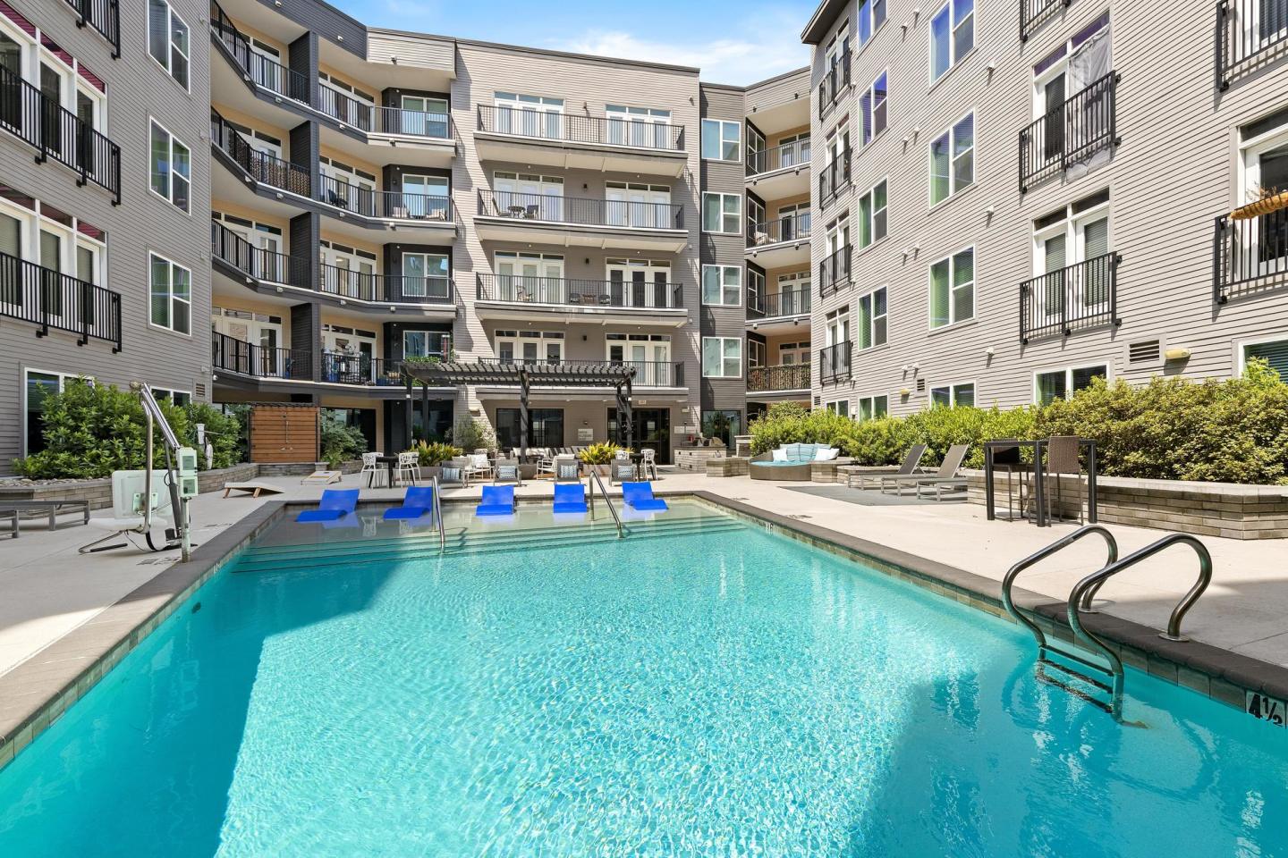 The Dartmouth North Hills Apartments Image 13