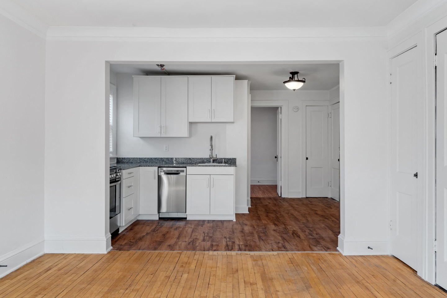 1618 Charles Avenue Image 4