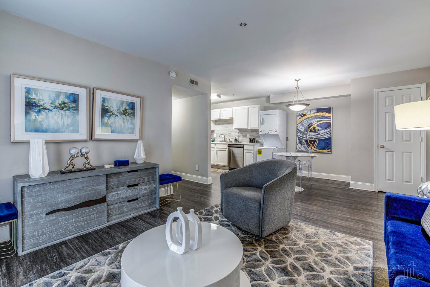 Elite at Lakeview Image 12