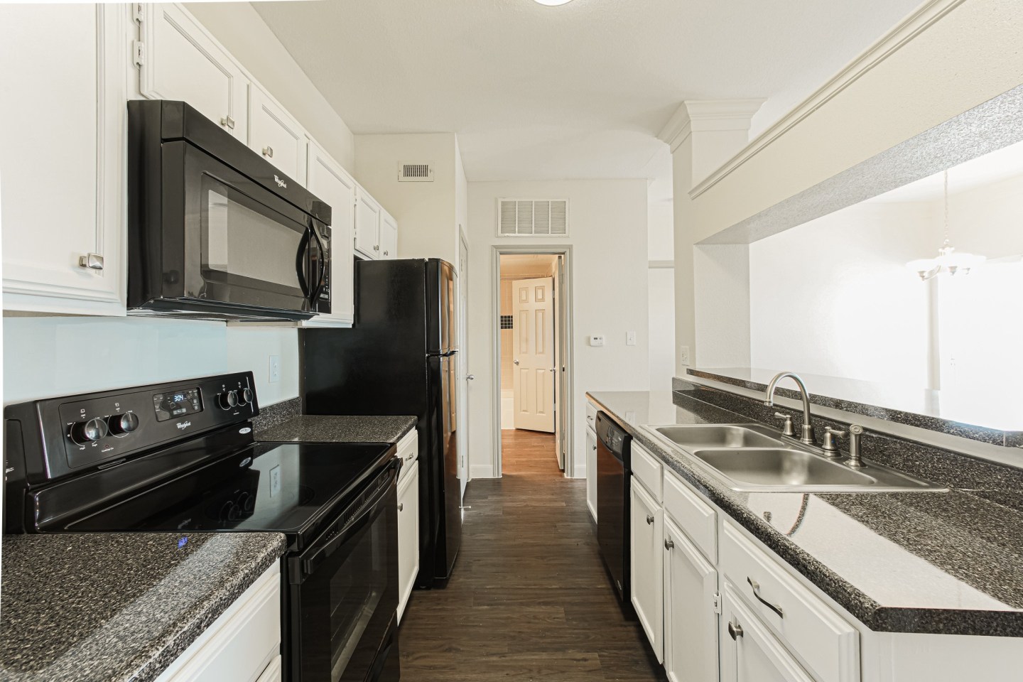 Aventura 1414 Image 26