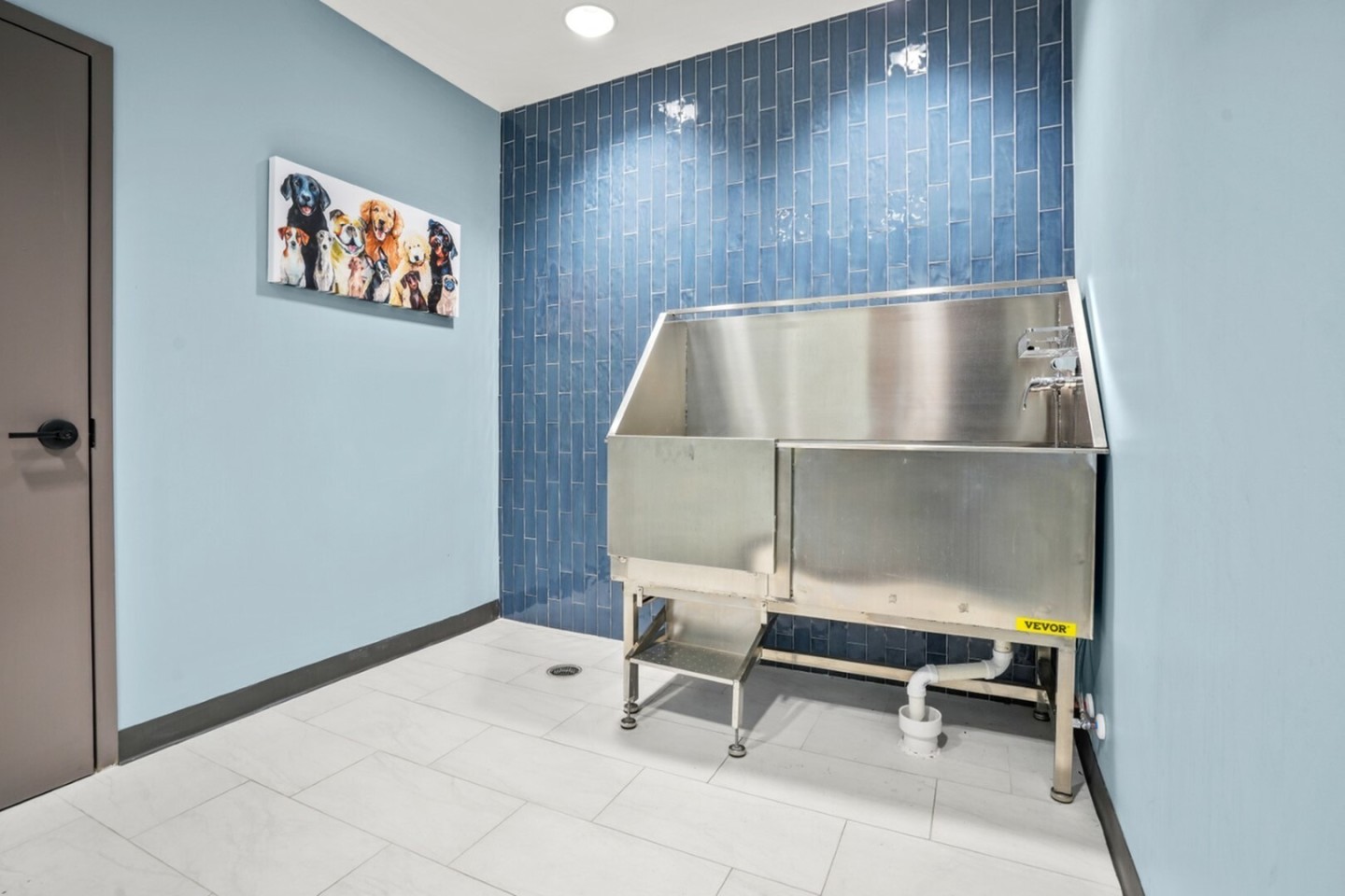 555 Boulevard Image 59
