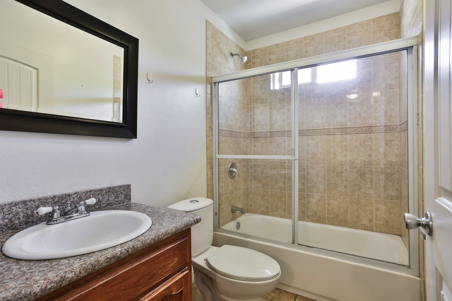 1374 W 35th Place - Co-Living Image 12