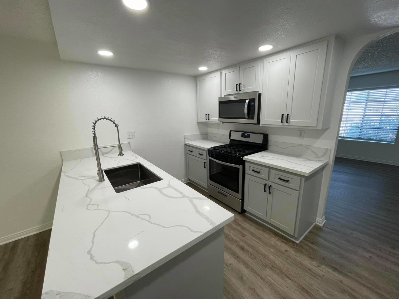 Charter Oaks Image 1