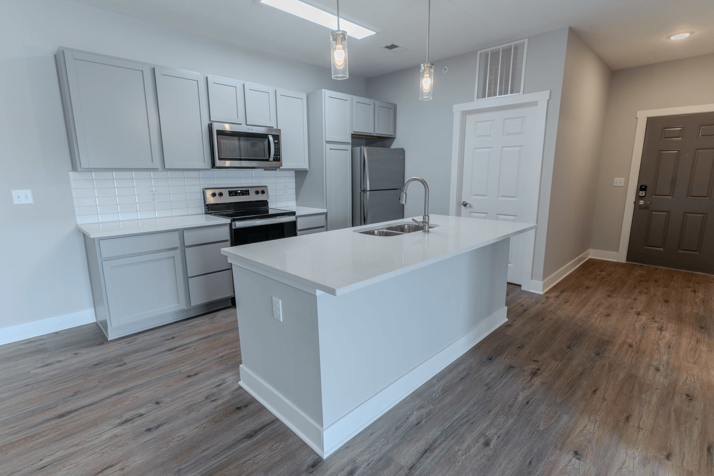 The Village at Sandstone Apartments Image 5