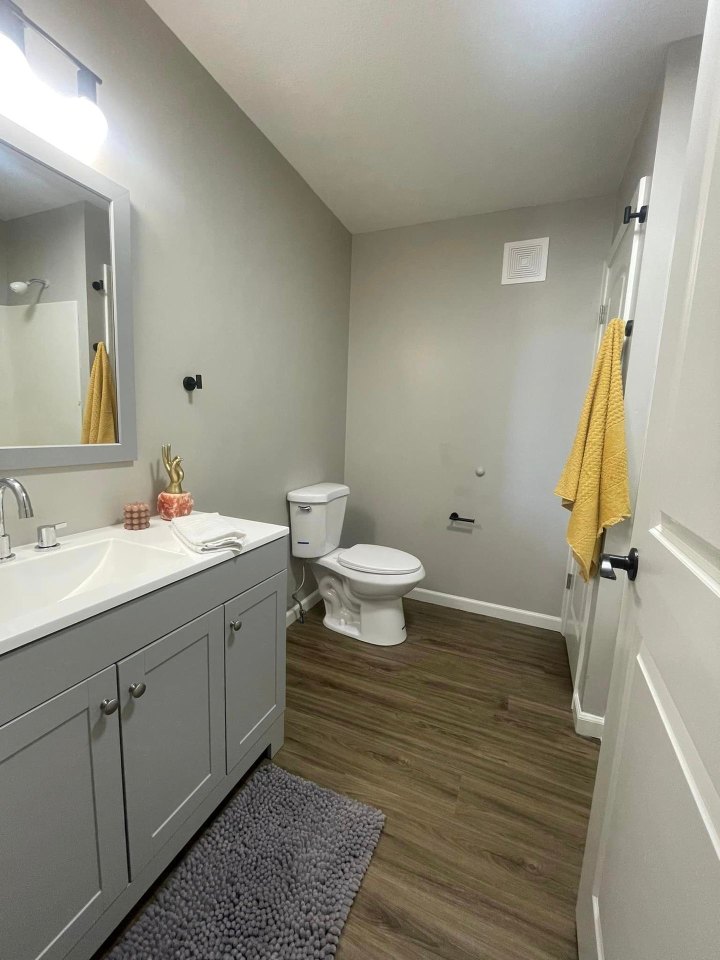 Duck Creek Apartments Image 4