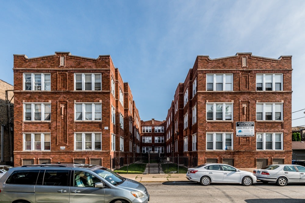 212 E 69th Place Image 9