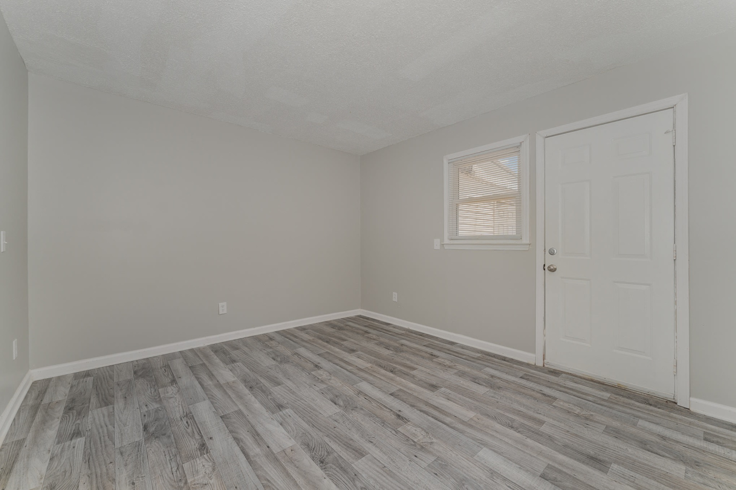 Caswell at Central Avenue Image 18