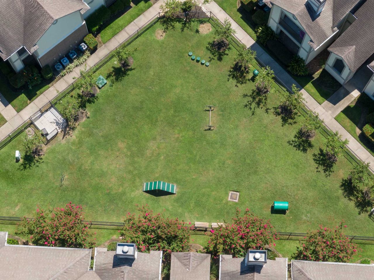 The Crescent at Country Club Image 29