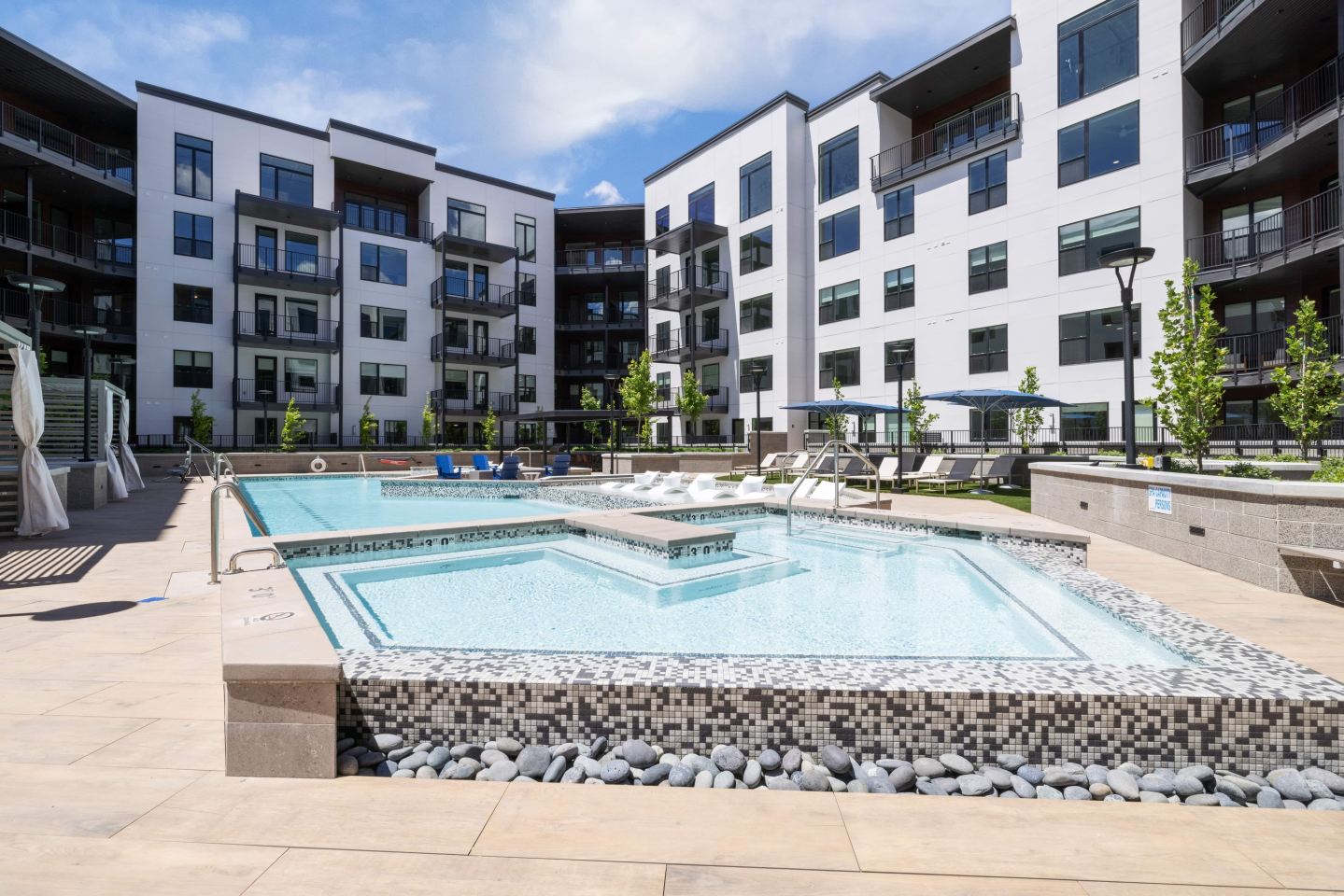 Grandeur at Holladay Hills Image 6
