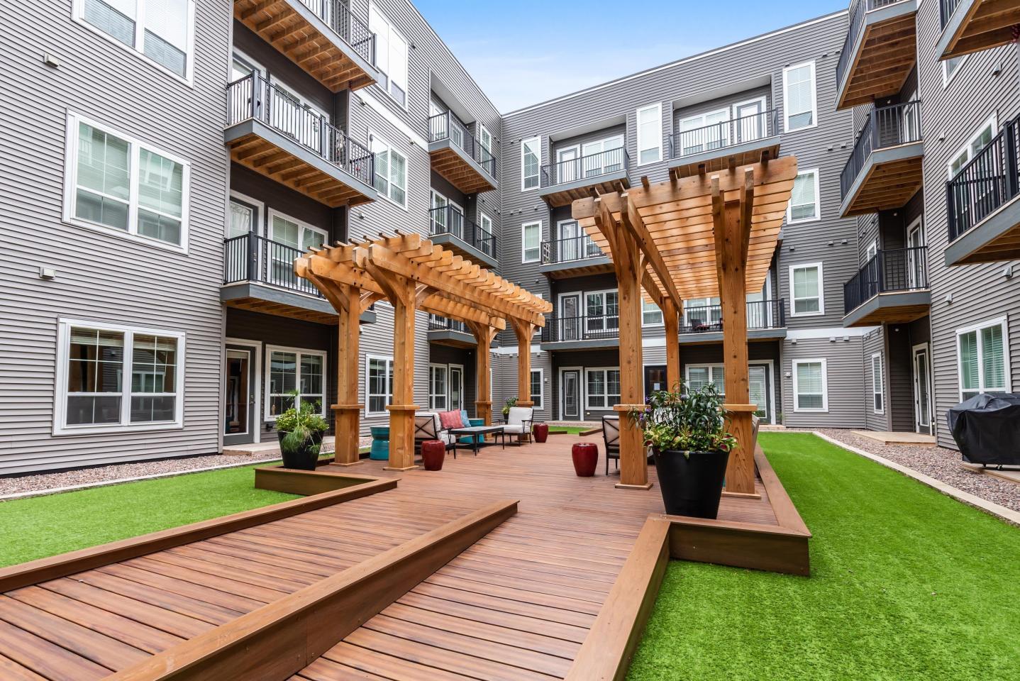 Luxe at the Highlands Image 18