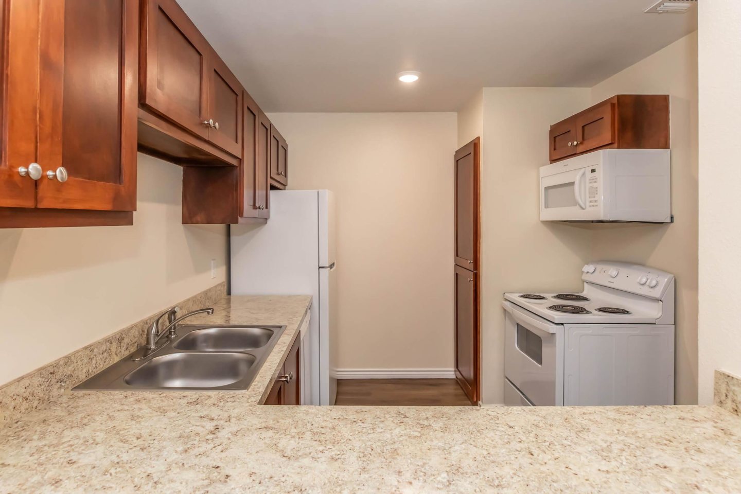 Parkside Apartments Image 19