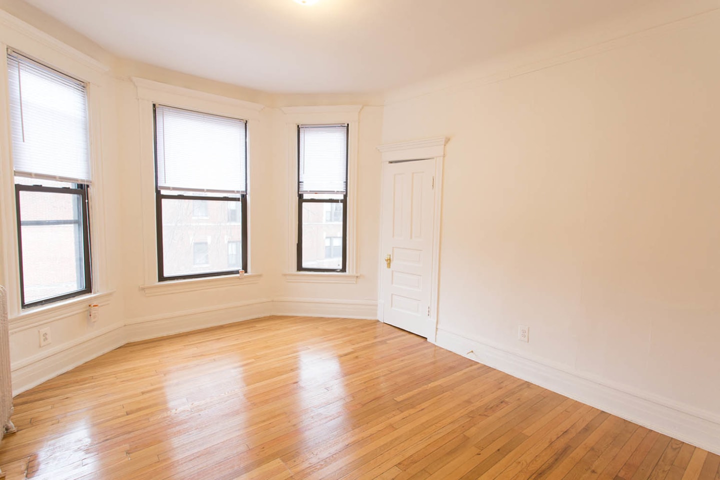 5401-5403 S. Woodlawn Avenue Image 12