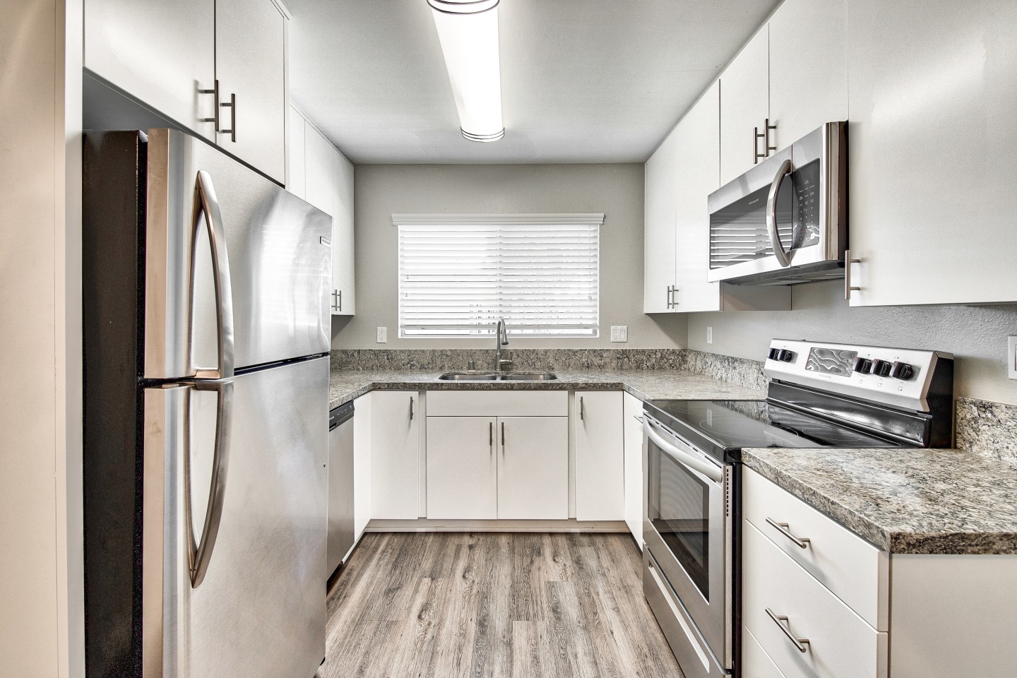 Monterey Apartments Image 10