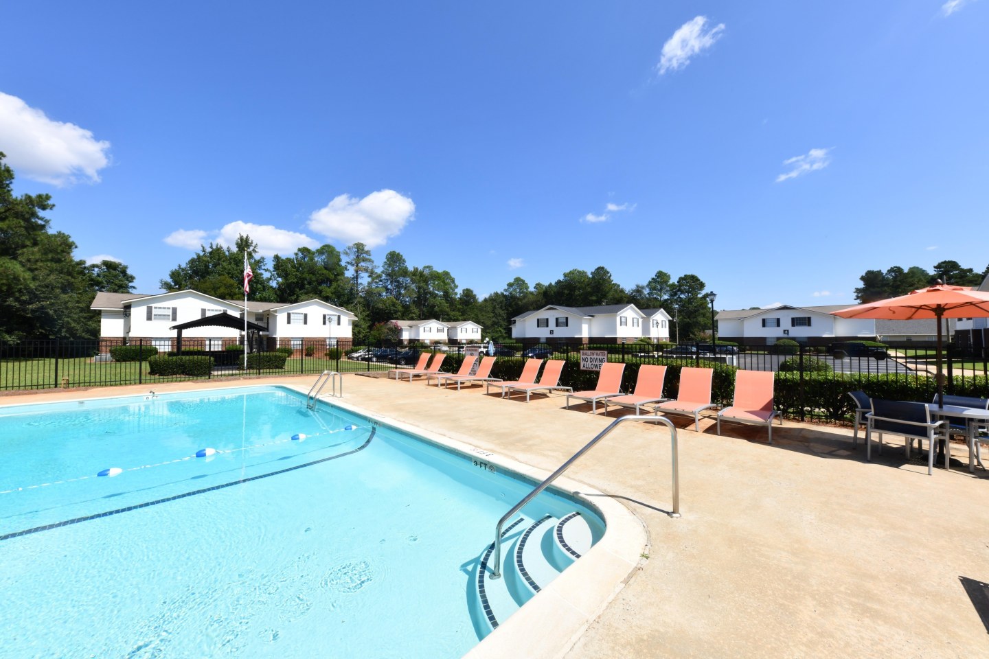 The Huntley Apartment Homes Image 26