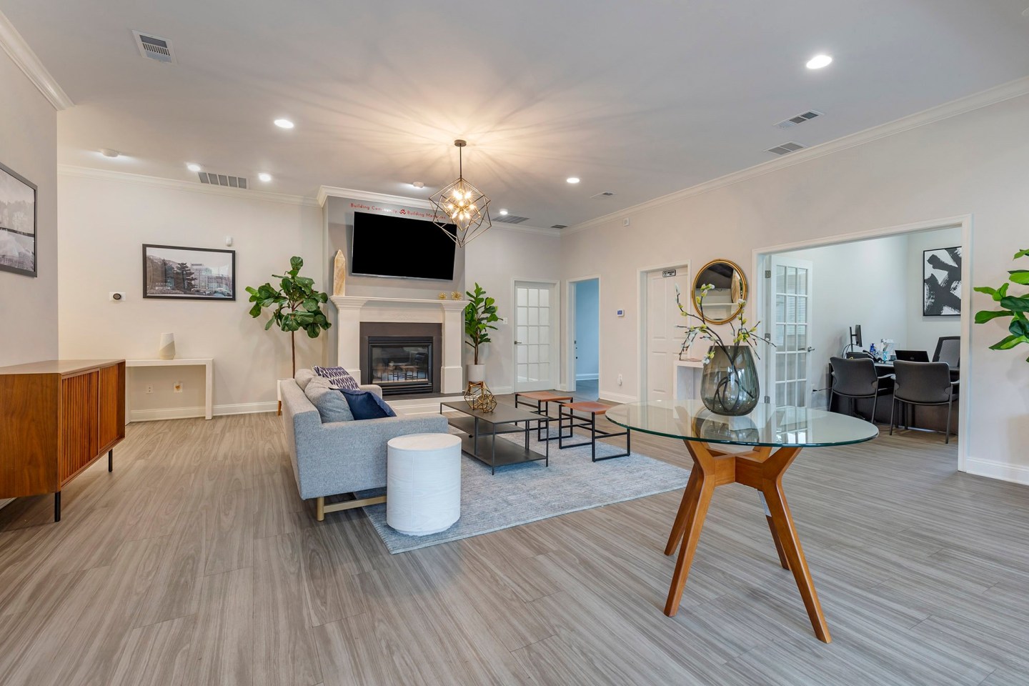 The Apartments at The Sycamores Image 1
