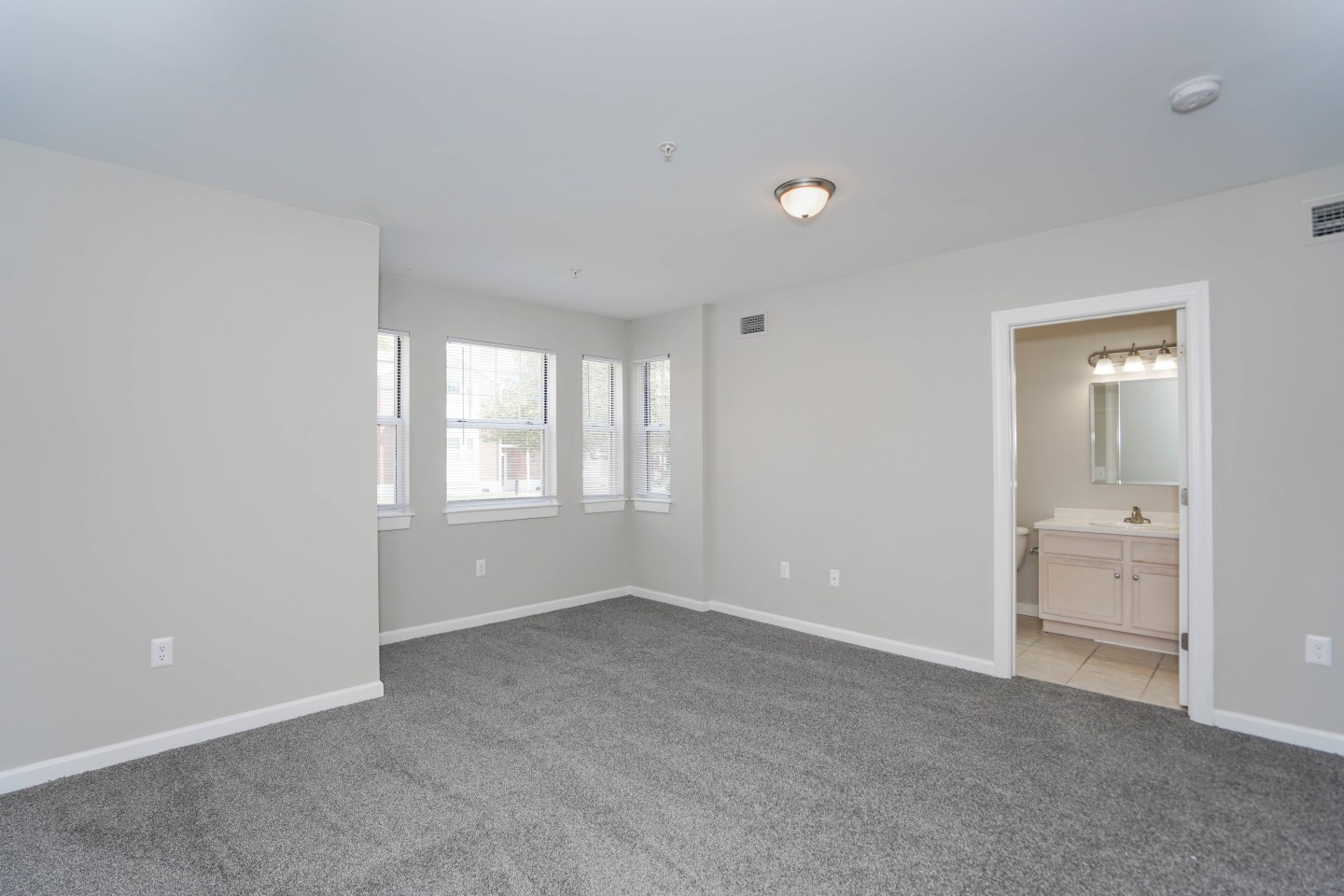 Riverpoint Court Image 13