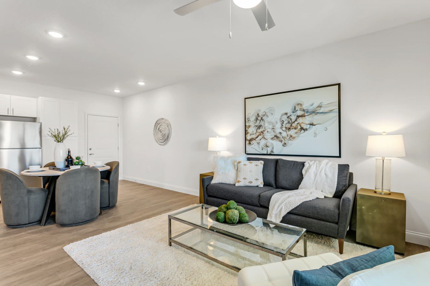 Grand Oak Apartments Image 15