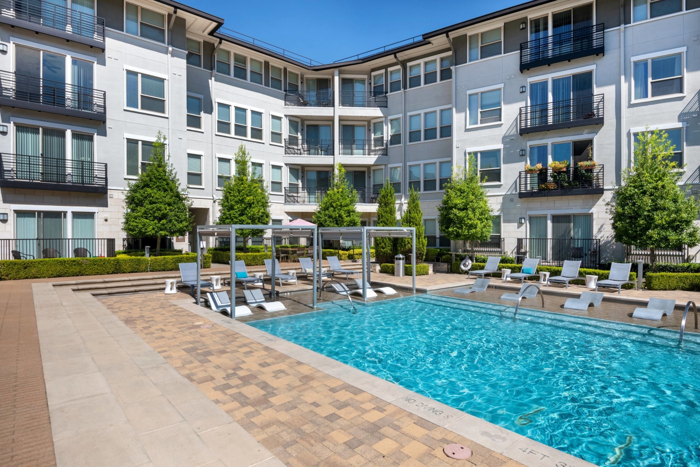 VV&M Apartments Image 9