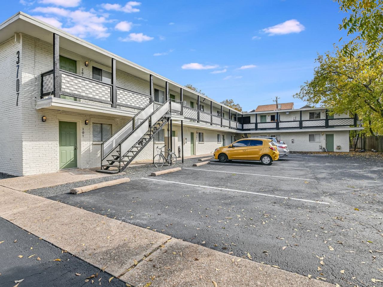 Cedar Street Flats Image 1