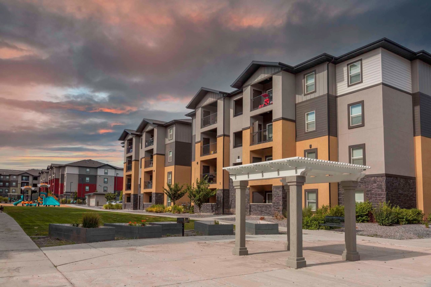 Oquirrh Hills Image 18