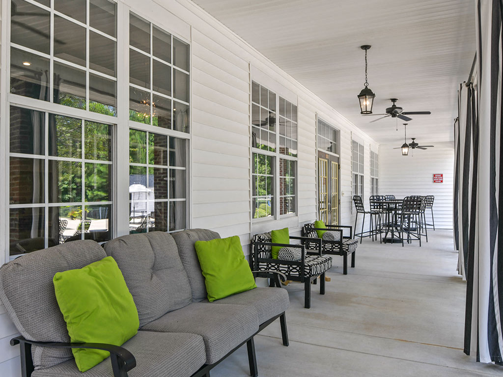 Avalon Peaks Apartments Image 2