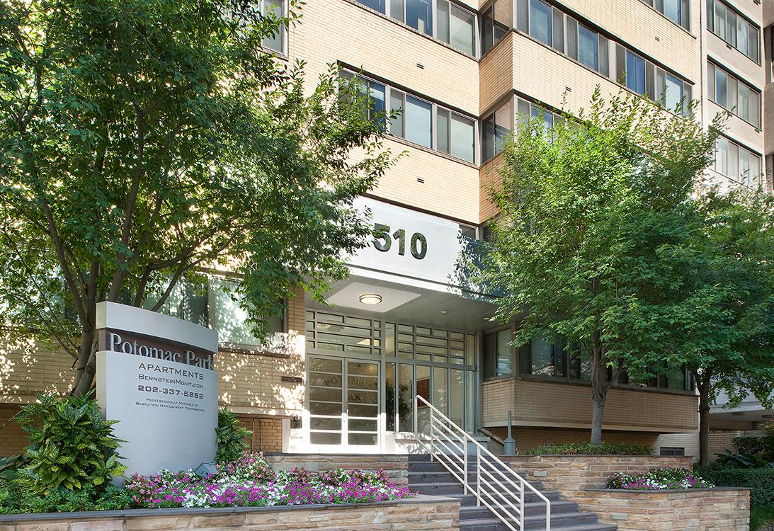 The York and Potomac Park Image 31