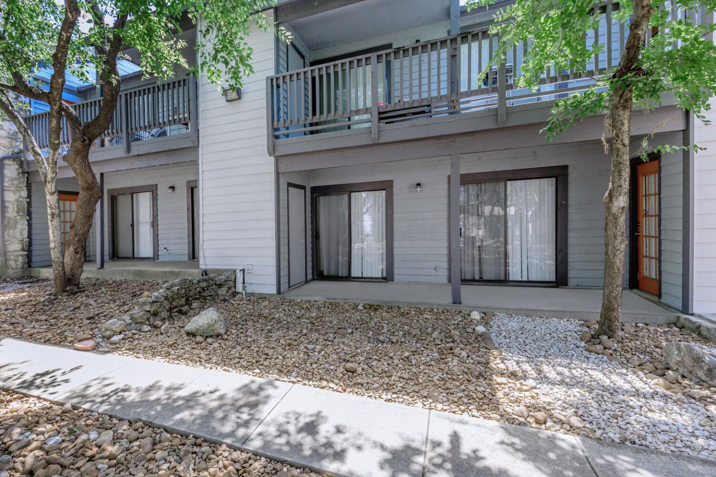 Aria Image 9
