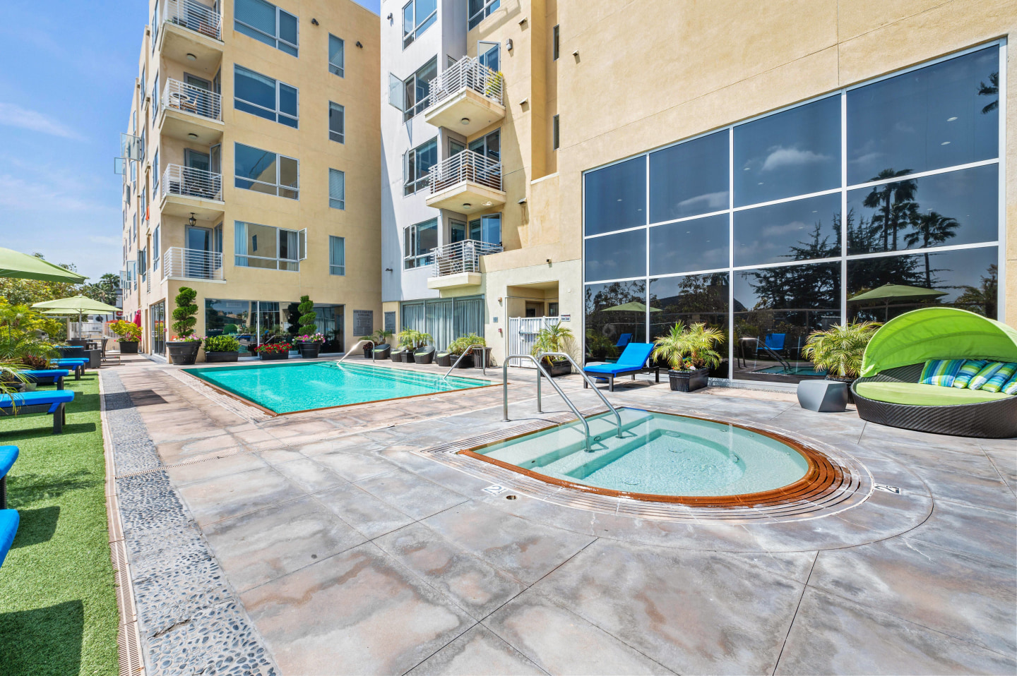 7950 West Sunset Image 10