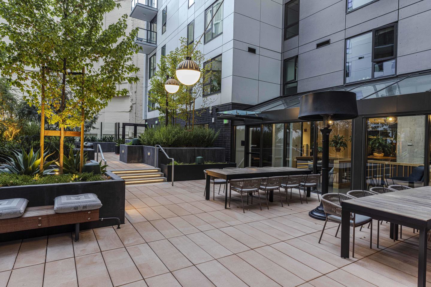 50 Jones Apartments Image 16